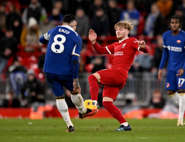 日职乙战报：泉柊椰、卡普里尼破门，大宫松鼠2-0富山胜利.